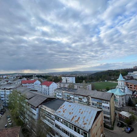 Sunny Luxury Home G. Enescu Suceava Eksteriør bilde